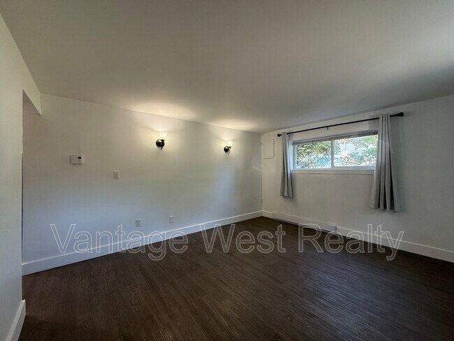 Photo du bâtiment - 771 Burne Ave