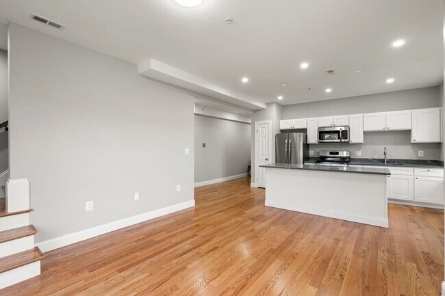 Foto del edificio - 512 Blue Hill Ave
