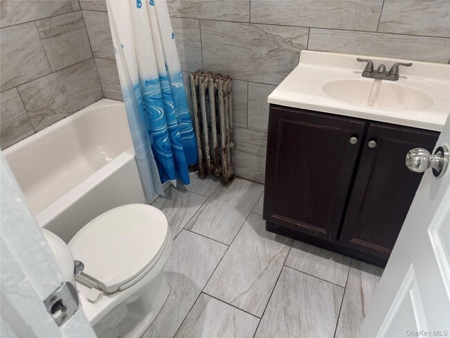 Building Photo - 219-07 Jamaica Ave