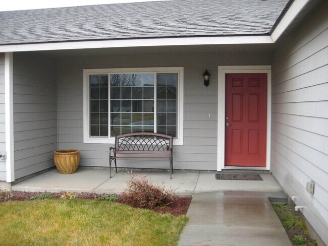 Foto del edificio - 8511 Tucker Ct