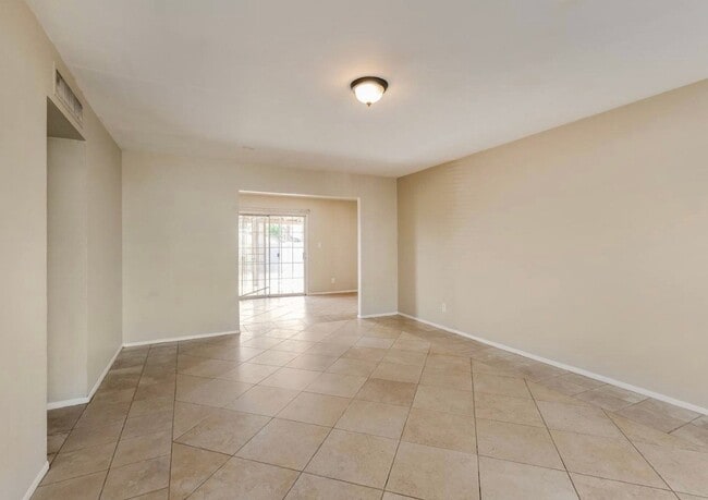 Building Photo - 3153 N 64th Dr