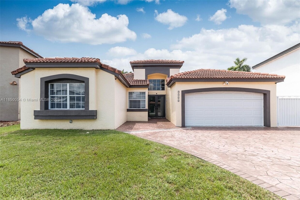 Foto principal - 9765 SW 155th Ct