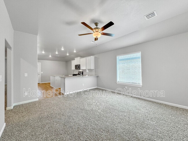 Building Photo - 9312 NW 126th St