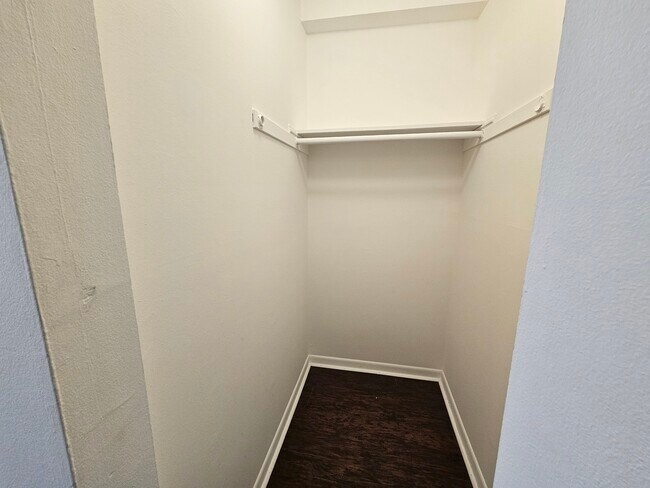 Foto del edificio - 2250 N Lincoln Ave