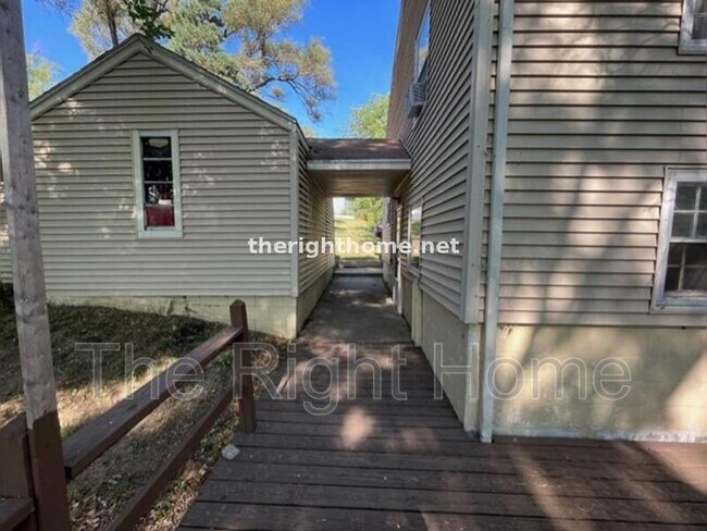 Foto del edificio - 6749 N 34th St