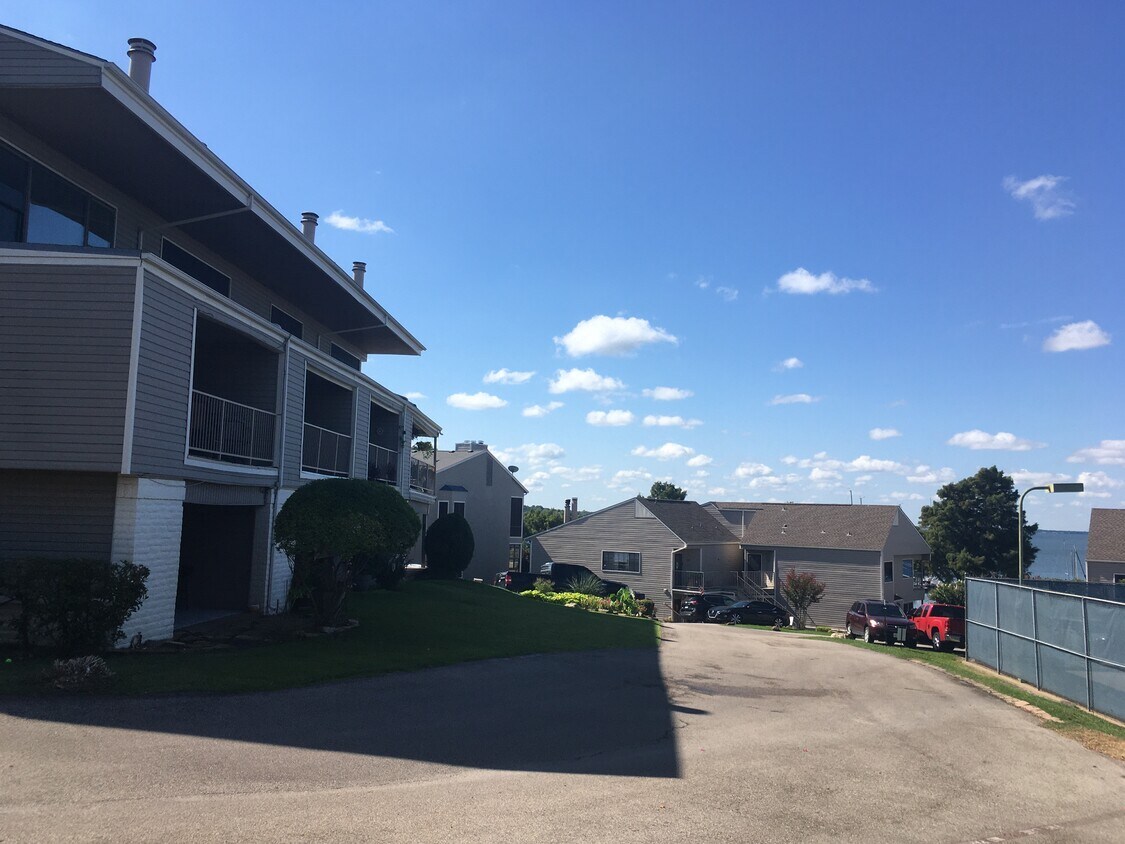 426 Yacht Club Dr Unit A, Rockwall, TX 75032 Condo for Rent in