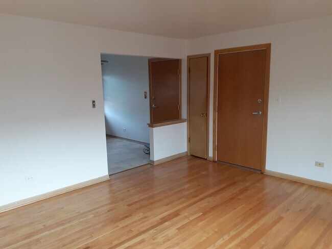 Building Photo - 9462 Maple Dr