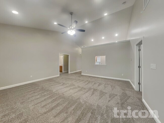 Foto del edificio - 4687 Bayview Dr