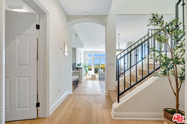 Foto del edificio - 6412 Lunita Rd