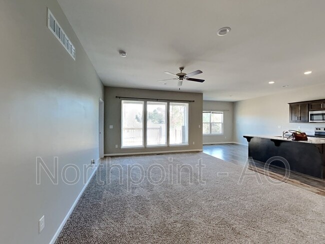 Building Photo - 21803 Southcreek Rd