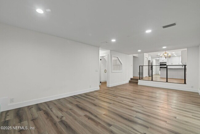 Foto del edificio - 5477 Brightwater Ln