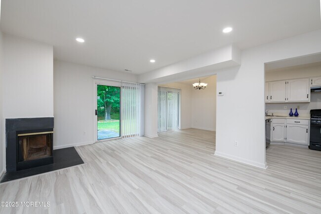 Building Photo - 59 Malibu Dr