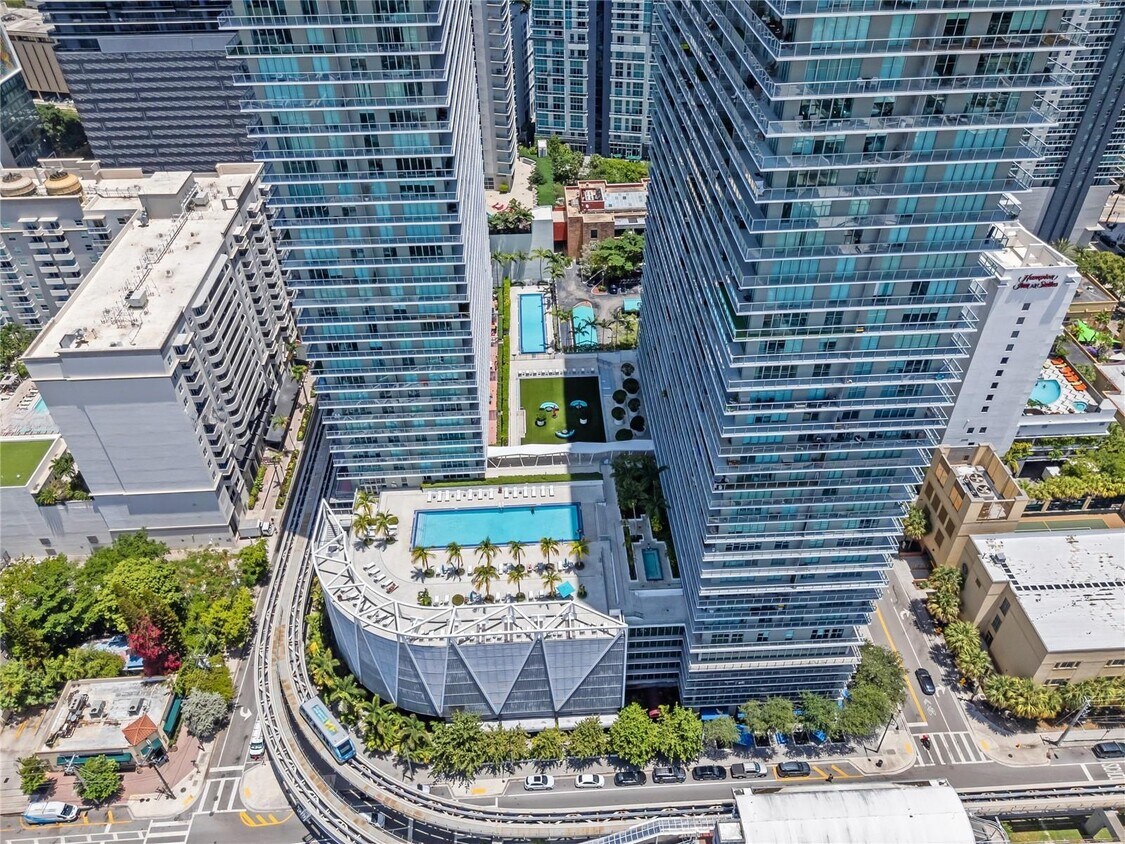 Foto principal - 1111 SW 1st Ave