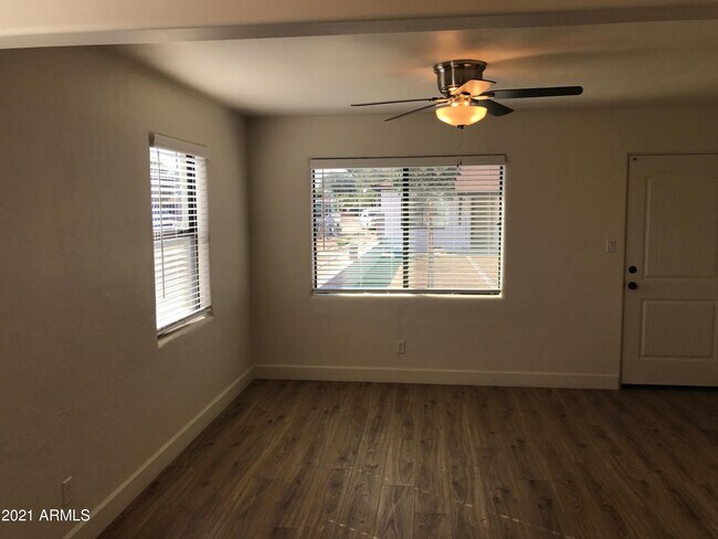 Foto del edificio - 6207 N 12th St