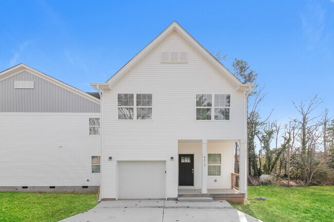 Foto del edificio - 2529 Oakdale Rd