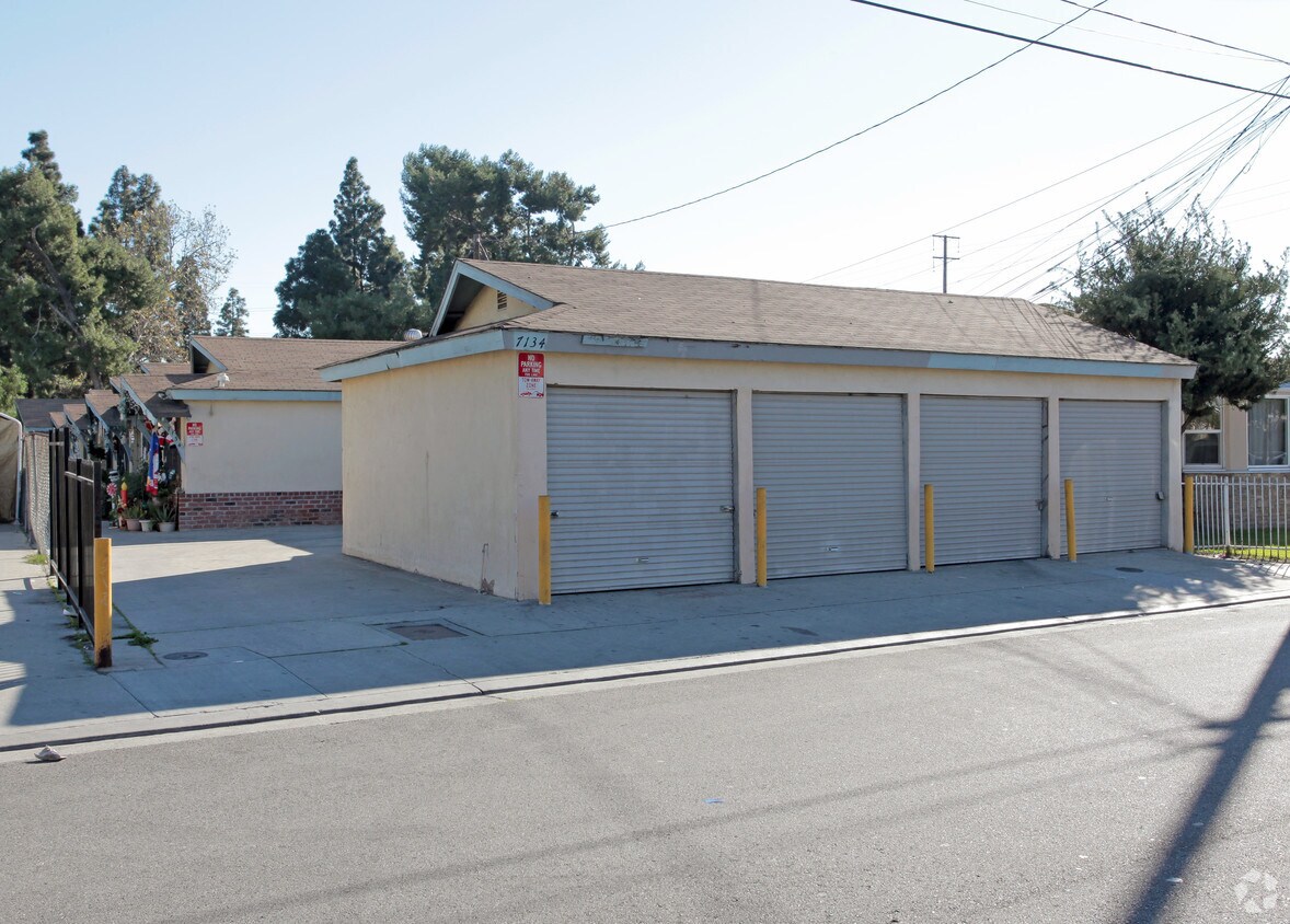 Building Photo - 7134 Newell St