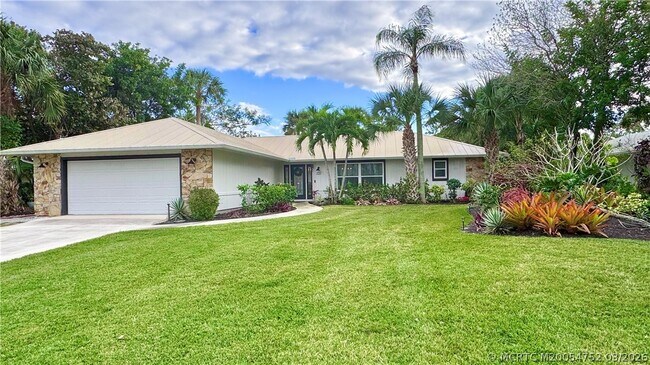 Foto del edificio - 323 SW Ridge Ln