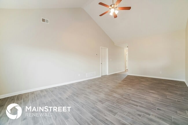 Building Photo - 4290 Carroll Dr