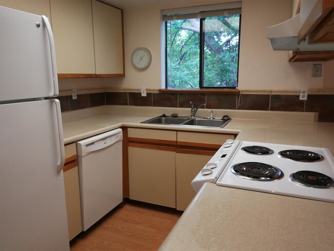 Foto del edificio - 6218 Willow Ln