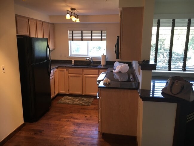 kitchen - 639 N Riverpoint Blvd