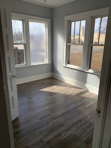 Building Photo - 1616 D St N