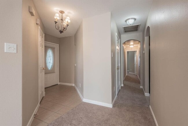 Building Photo - 10203 Azalea Village Dr
