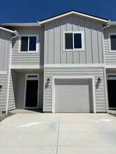 Building Photo - 3751 S Roosevelt Pl