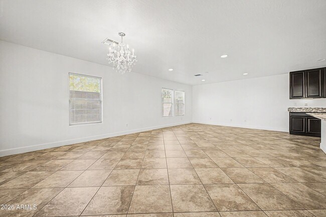 Foto del edificio - 16332 W Moreland St