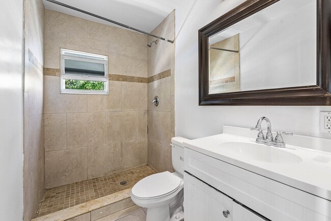 Building Photo - 801 Dobbins St