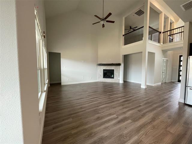 Foto del edificio - 2207 Poppy Valley Ln