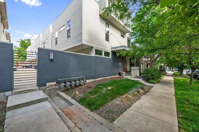 Photo - 3139 Vallejo St Townhome