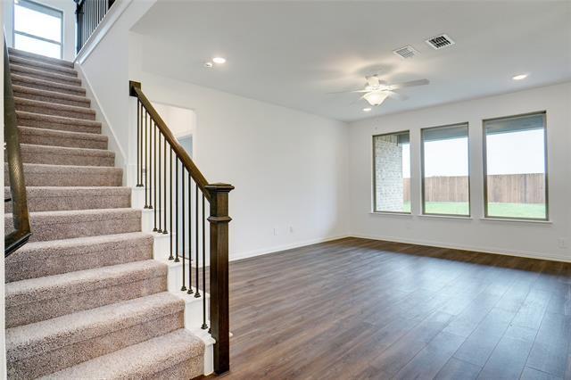 Building Photo - 1608 Pne Vly Dr