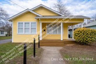 Building Photo - 1101 Gibbs St