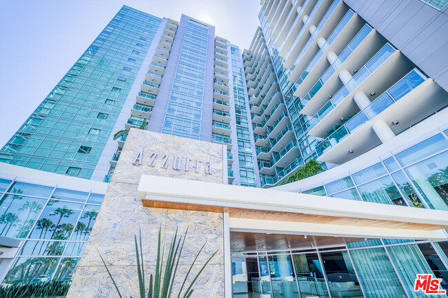 Foto del edificio - 13700 Marina Pointe Dr