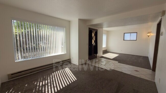 Foto del edificio - 333 S Old Pacific Hwy