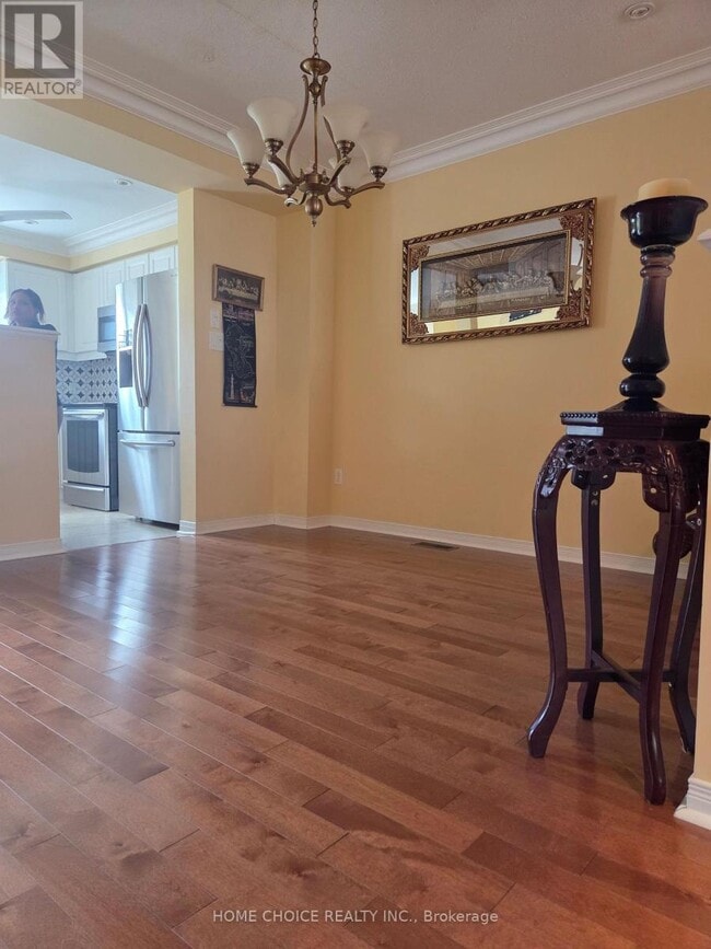 Building Photo - 460 Woodmount Dr