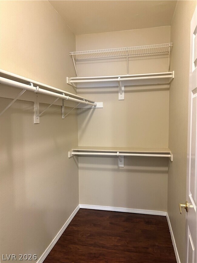 Foto del edificio - 1050 E Cactus Ave