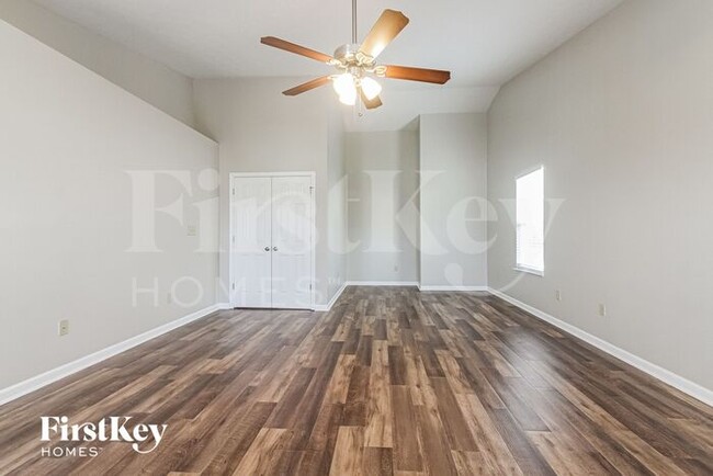 Foto del edificio - 1237 Niagara Ln