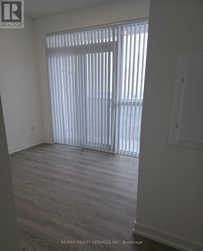 Building Photo - 8 Interchange Wy