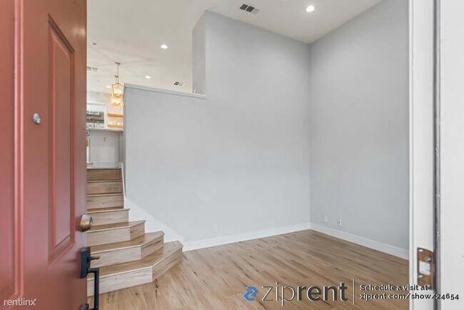 Foto del edificio - 3 br, 2.5 bath Townhome - 1052 Green Stree...