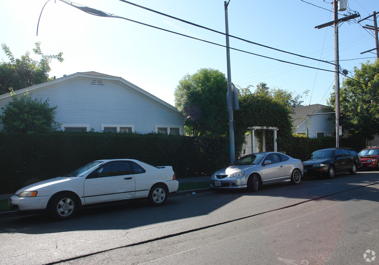 Primary Photo - St. Andrews Bungalow Ct.