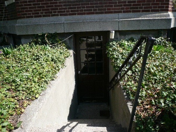 Building Photo - 83 Pleasant St