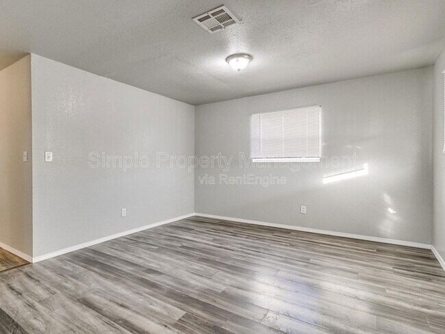 Foto del edificio - 3204 NE 11th St