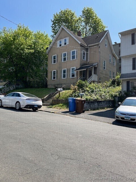 Primary Photo - 34 Hull St