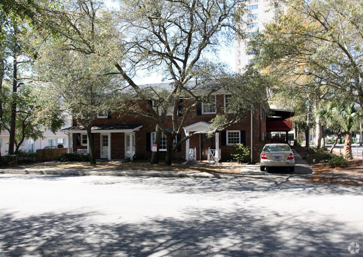 Foto principal - 219 76th Ave N