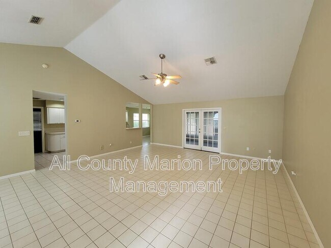 Foto del edificio - 3626 SE 56th Terrace