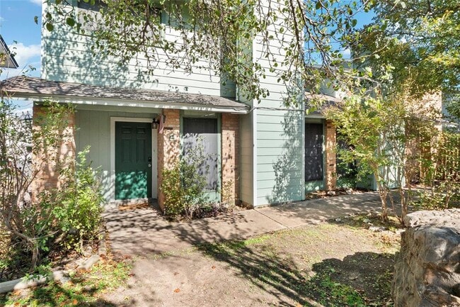 Building Photo - 3222 Tamarron Blvd