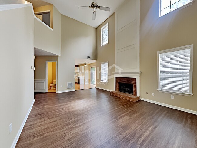 Building Photo - 1388 Glenover Way