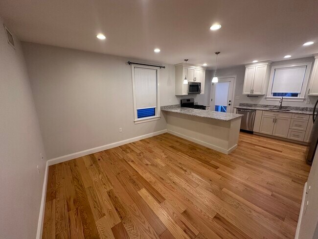 Foto del edificio - 35R Porter St