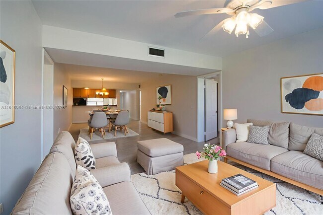 Building Photo - 1717 Whitehall Dr